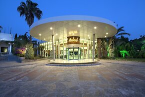 Pine Bay Holiday Resort