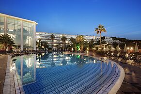 Pine Bay Holiday Resort