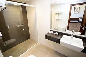 Alta Reggia Plaza Hotel