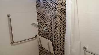 Alta Reggia Plaza Hotel