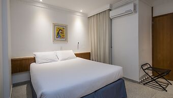 Hotel Bandeirantes