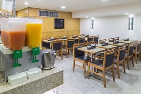 Hotel Bandeirantes