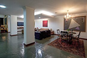 Bristol Exceler Plaza Hotel