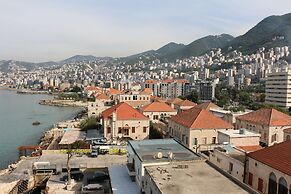 Holiday Suites Hotel And Beach