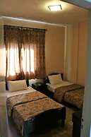 Holiday Suites Hotel And Beach