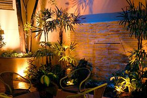 Max Savassi Apart Service