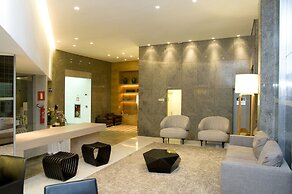 Max Savassi Apart Service