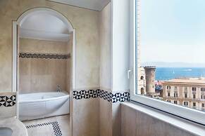 Renaissance Naples Hotel Mediterraneo