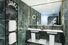 Renaissance Barcelona Hotel