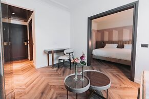 Royal Garden Hotel