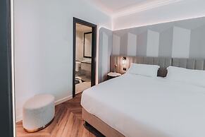 Royal Garden Hotel