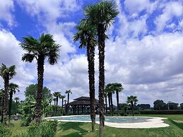 Royal Garden Hotel