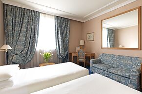 Royal Garden Hotel