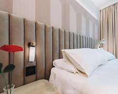 Royal Garden Hotel