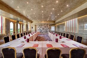 Royal Garden Hotel