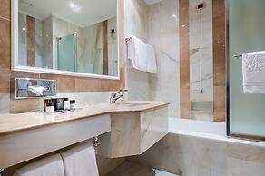 Royal Garden Hotel