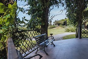 Royal Garden Hotel