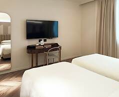Royal Garden Hotel