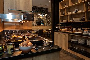 Catalonia Excelsior Hotel