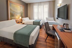 Catalonia Excelsior Hotel