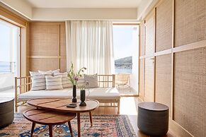 Lucy Hotel
