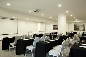 Lucy Hotel
