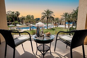 Metropolitan Al Mafraq Hotel