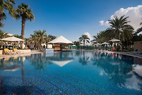 Metropolitan Al Mafraq Hotel