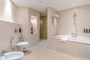 Metropolitan Al Mafraq Hotel