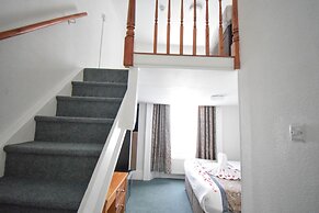 Pembridge Palace Hotel