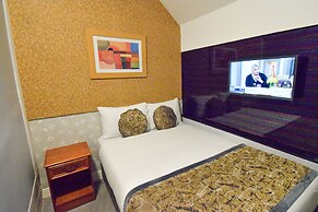 Pembridge Palace Hotel