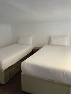 Pembridge Palace Hotel