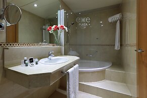 Hotel Exe Plaza