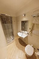Hotel Lirico