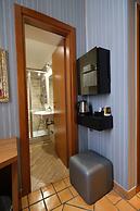 Hotel Lirico