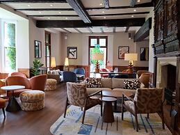 voco Letchworth Hall by IHG