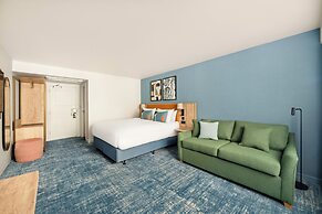 voco Letchworth Hall by IHG