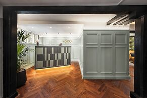 voco Letchworth Hall by IHG