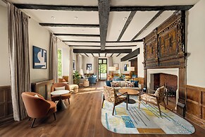voco Letchworth Hall by IHG
