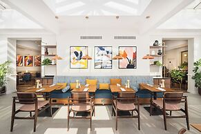 voco Letchworth Hall by IHG