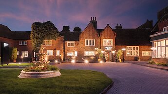 voco Letchworth Hall by IHG