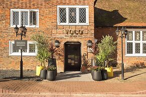 voco Letchworth Hall by IHG
