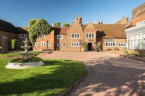 voco Letchworth Hall by IHG