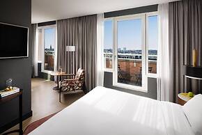 NH Collection Amsterdam Flower Market