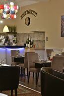 Crown and Mitre Hotel