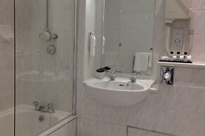 Crown and Mitre Hotel