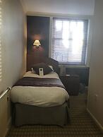Crown and Mitre Hotel