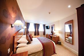 Crown and Mitre Hotel