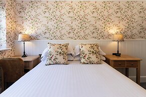 Lake District Castle Inn