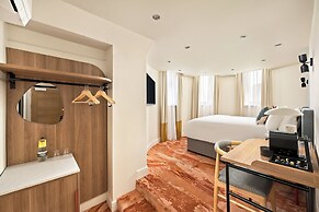 London Bloomsbury Square Hotel